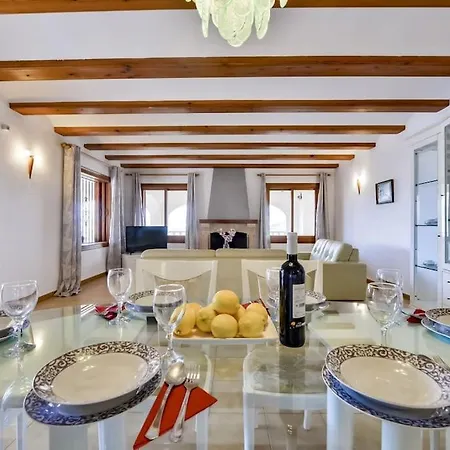 Villas Guzman - Matisse Villa